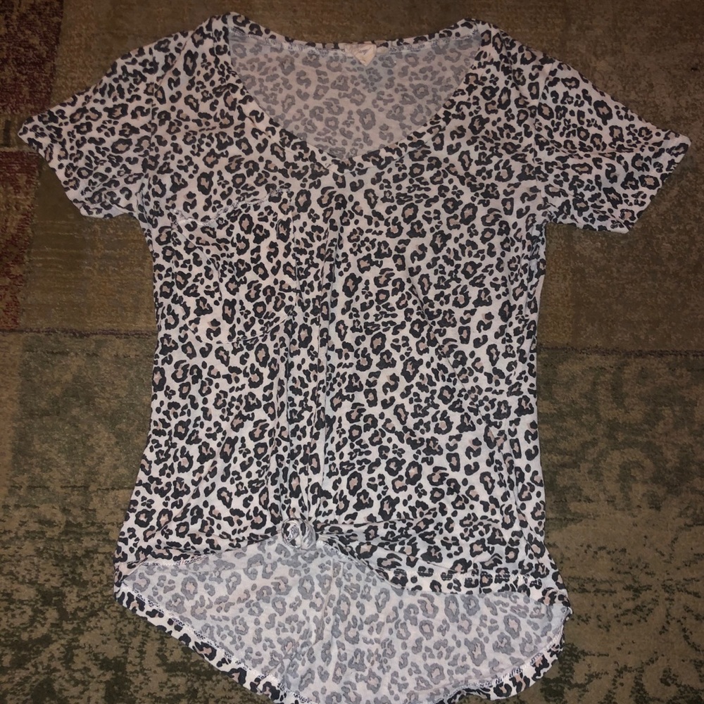 White Crow tee